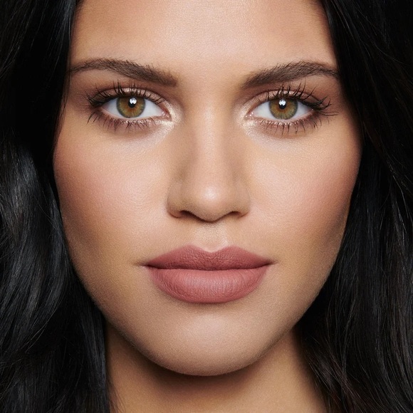 Lisa Eldridge True Velvet Lip Color in Velvet Muse - Picture 7 of 11